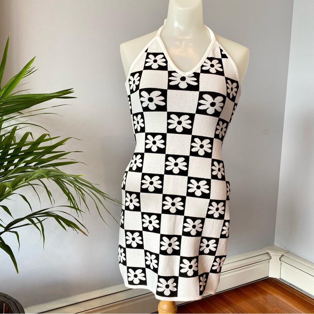 Debut from ASOS knit bodycon halter dress black and white flower power size XS